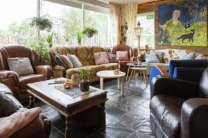 The Apartment - Öbbuhús, Боргарнес