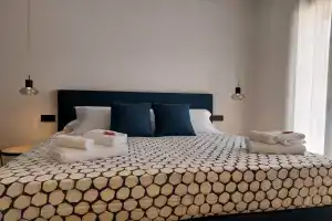 B&b Le Suites di Costanza, Чефалу