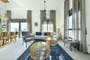 High Class 6br Achziv apartment, Нагария