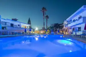 Yiannis Yard Studios & Apartments, Кос