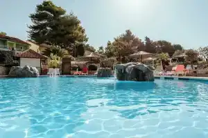 Apartments and Rooms Antee, Водице