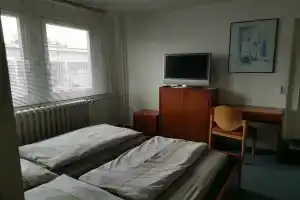 Pension am Messegelände, Магдебург