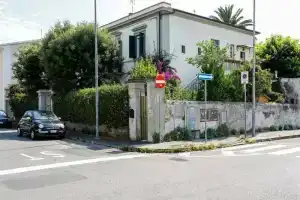Casa Ginevra - 3 Minutes Walk from the Sea, Ливорно