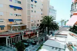 Sweet Dreams Beach Apartment, Бенидорм