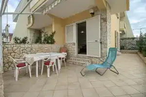 Nitti Fronte Spiaggia, Lido Marini