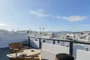 She Mykonos- Luxury Apartments, Миконос