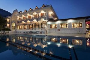Rose Garden Premium Hotel, Бельдиби