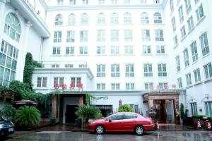Shanghai Coinfamily Hotel, Шанхай