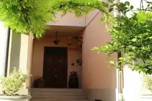 Lu Senzale B&b, Фолиньо