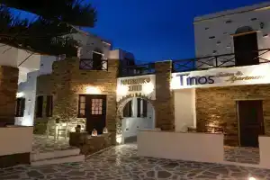 Tinos Suites & Apartments, Агиос-Состис