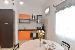 IzzHome Flamingo, Пула