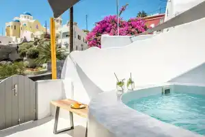 Anila Suites, Фиростефани