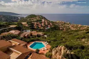 Casa Rosa Quattro, Коста Парадизо