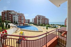 Апартаменты «Marina View Fort Beach», Свети Влас