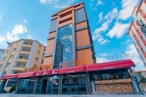 Moonday Hotel, Кайсери