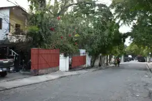 Backpackers Haiti, Порт-О-Пренс