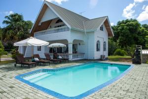 Villa Aya, Гранд Анс