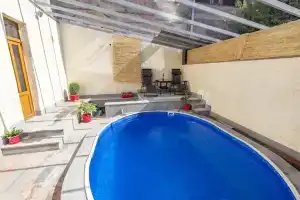 Наш дом, Вагаршапат