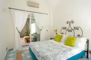 Oliveto Capri, Капри