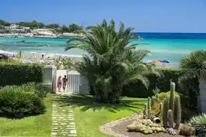 La Plage, Fontane Bianche