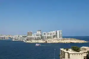 Vallettastay Harbor Gem 2 bedroom, Валетта
