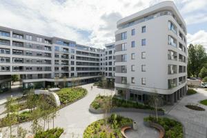 Obrońców Wybrzeża Gdynia by Renters, Гдыня