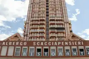 Hotel «Scacciapensieri», Неттуно