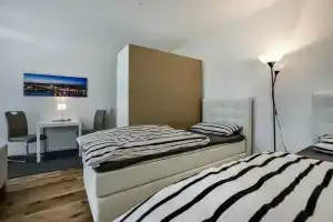 Domicile Cologne, Фрехен