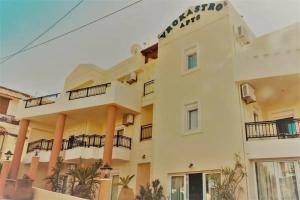Vrokastro Apartments, Истро
