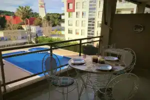 Edificio Turquesa, Ла-Пинеда