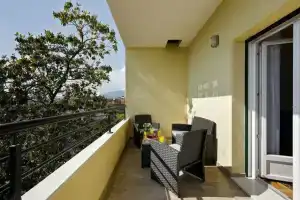 Luxury beach apartment private parking, Сплит