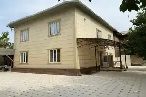 Sunny Guest House, Ош