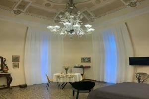 Lex Suites, Катания