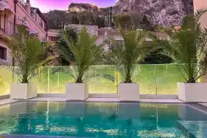 Taormina Infinity Suites, Таормина
