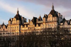 Отель «The Royal Horseguards»