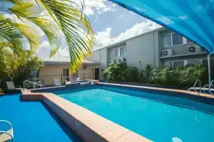 Hampton Villa Motel, Рокгемптон