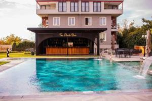 Istanbul Park Hotel, Тузла