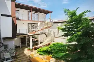 Гостиница «ДиНастия», Кабардинка