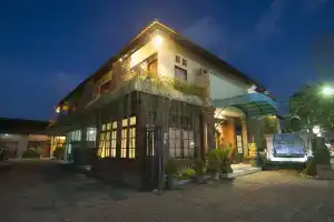 Отель «Grand Pondok Puri Ayu», Денпасар