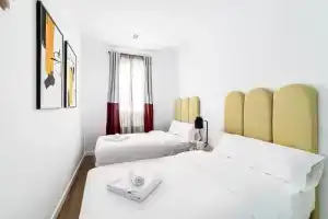 Smartrental Madrid Reina Sofia, Мадрид
