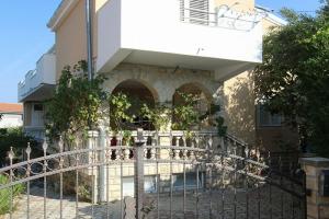 Anna - Great Location & Family Friendly - A3, Pirovac