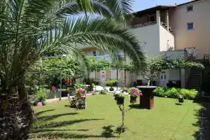 Apartments Nicole 2, Пула