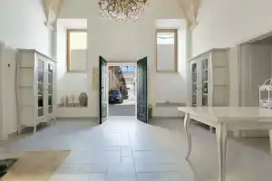 3105 B&b Chez Papà- Camere Matrimoniali by Barbarhouse, Мандурия