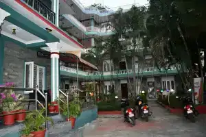 Hotel Miracle Pokhara, Покхара
