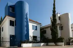 Villa Near the Beach, Протарас