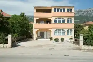 Apartments Kampanel, Kaštel Kambelovac
