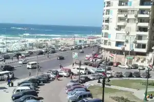Amazing Apartment Beach View Next Hilton, Александрия