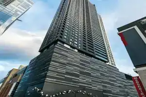 Luxury home in downtown Montreal, Монреаль