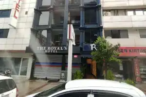 The Royal's Hotel, Измир