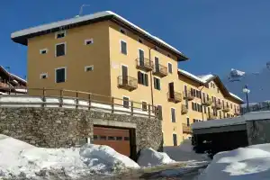 Le Cherillon Apartment, Брёй-Червиния